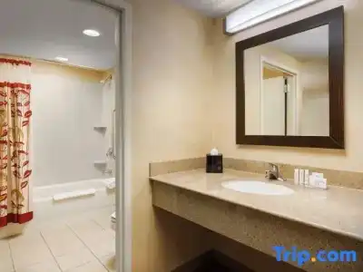 Courtyard by Marriott Boston-South Boston - 51