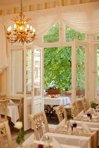 Augusta Am Kurfürstendamm - 16