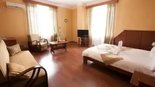 Aristocrat - 30