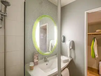 ibis Hyères Centre - 9