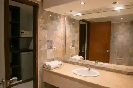 Kuta Suci Guest House - 70
