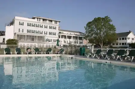 Emerson Inn - 20