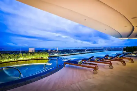 Holiday Inn & Suites Rayong City Centre by IHG - 17