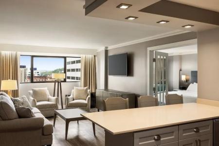 Crowne Plaza Knoxville Downtown University by IHG - 67