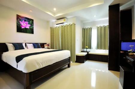 Ruen Buathong Boutique - 73