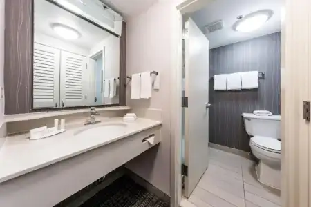 Courtyard Marriott Laredo - 39