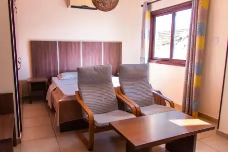 Lakis Court - 31