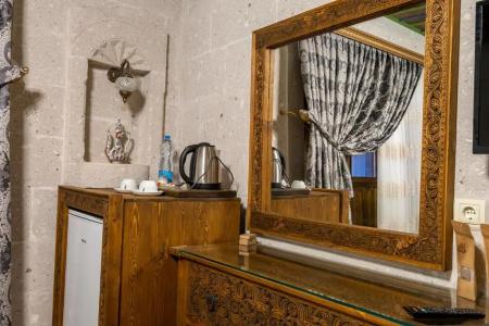 Underground Cave Suites - 100