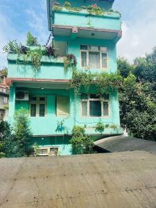 Thamel Seasons - 32