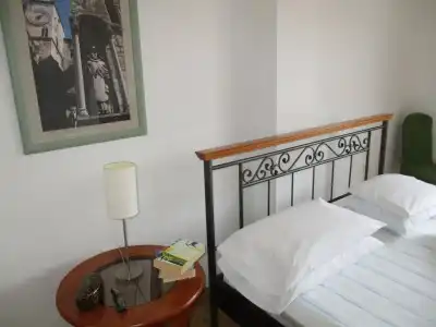 Pink Inn - 3