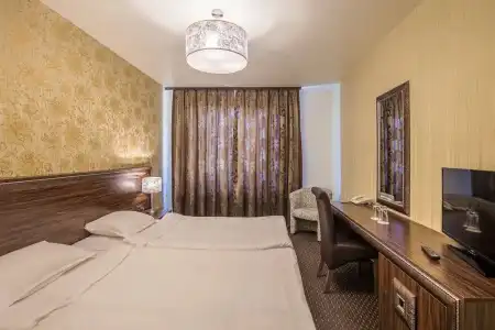 Elegance - 28