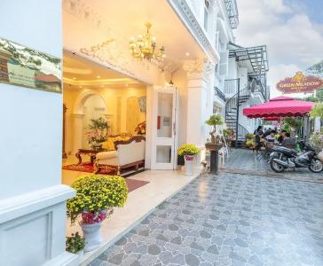 GREEN MEADOW VILLA&café - 13