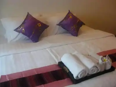 Nantra Silom - 51