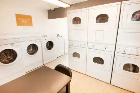 Sonesta Simply Suites Garden Grove Anaheim - 23