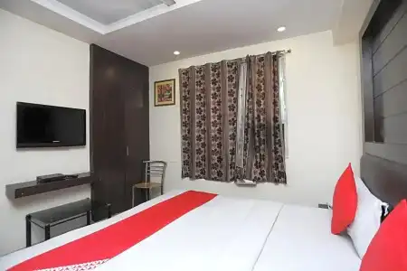 D Inn - 74