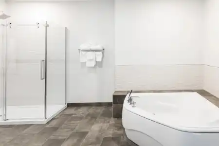Ramada by Wyndham Revelstoke - 8