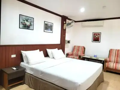 Rabbit Mansion Patong - 2
