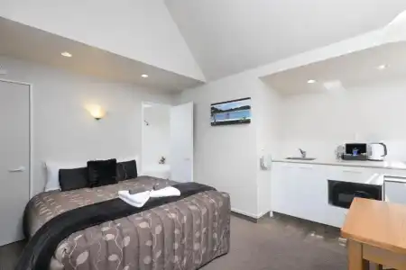 Kings Gate Motel - 52