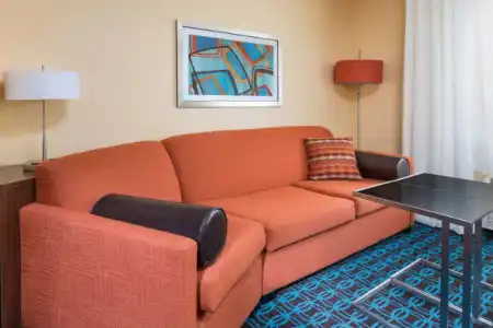 Fairfield Inn & Suites Lincoln - 4