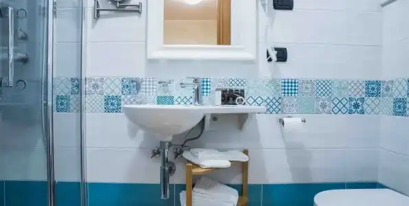 Vittoria Guest House - Salerno - 46