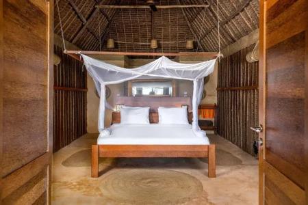 Zanzibar Sunrise at Bandas - 13