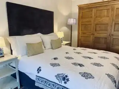 Antler Guest House - 26