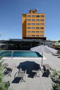 Aura Design & Garden Pool - 23
