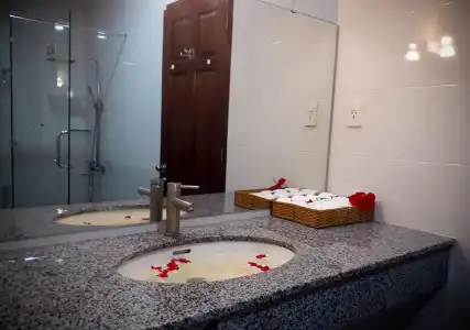 Lavender Resort - 9