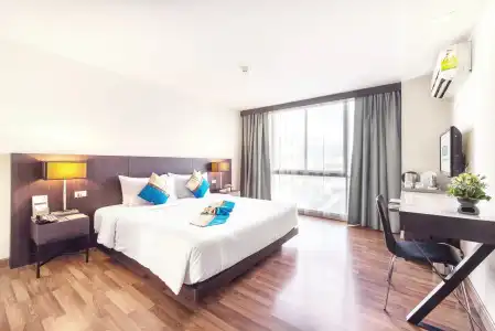 Mida Ngamwongwan - 3
