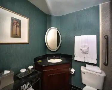 The Whitehall Houston - 8