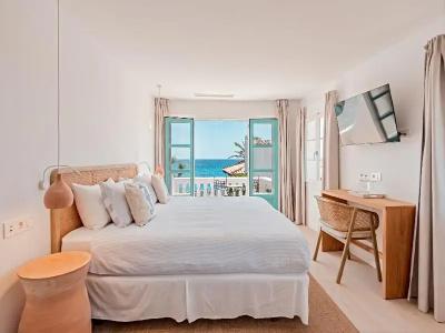 The Sea Club - 105