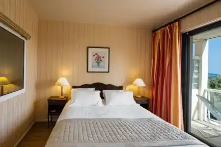 Le Provençal - 50