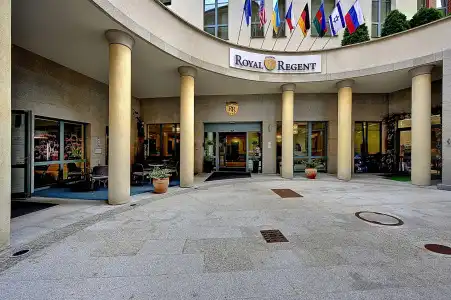 St. Joseph Royal Regent - 0