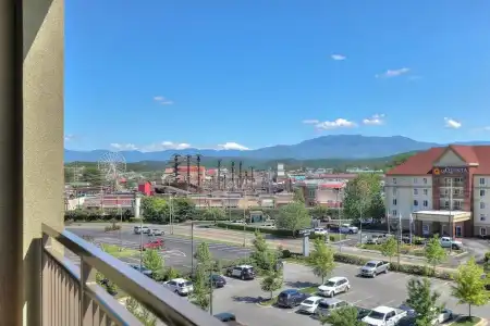 Courtyard Pigeon Forge - 57