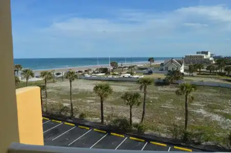 Fountain Beach Resort - 303