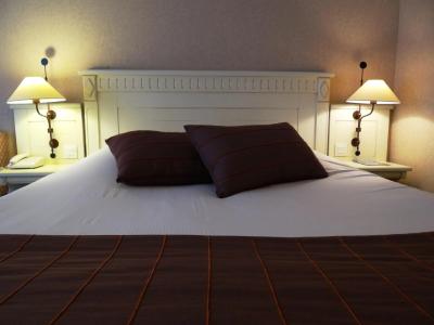 Le Trophée Boutique Hôtel Spa - La Loggia Appart'hôtel - 4