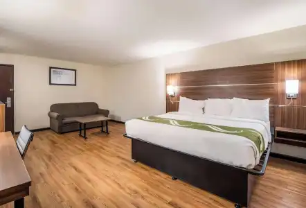 Quality Inn & Suites Augusta Fort Gordon Area - 51