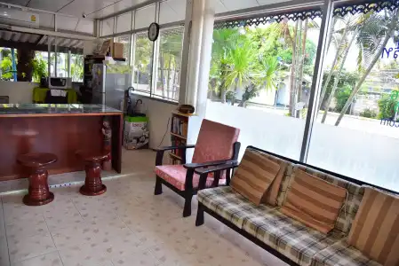 Bankrut Resort - 1