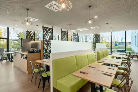 Super 8 by Wyndham Munich City North - 11