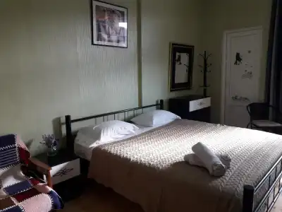 Nana's Guesthouse - 5
