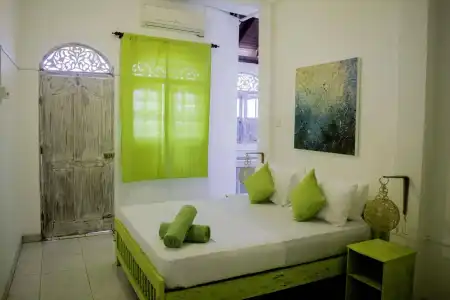 Rampart View Guest House - 1