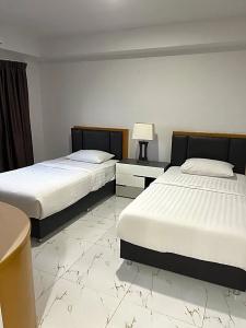 Mall Suites - 408