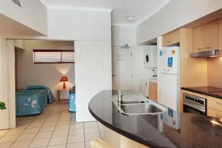 Rolling Surf Resort - 24
