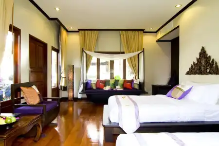 Kanok Buri Resort - 3