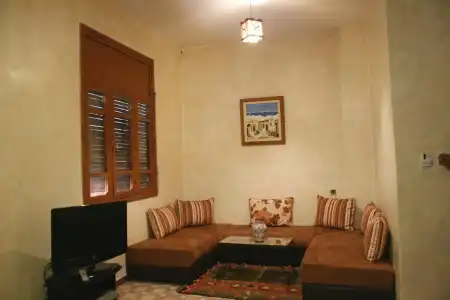 Al Jasira - 12