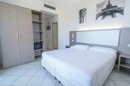 Carlton - 6