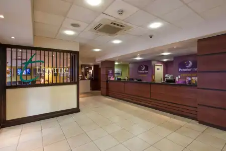 Premier Inn London City - Tower Hill - 22