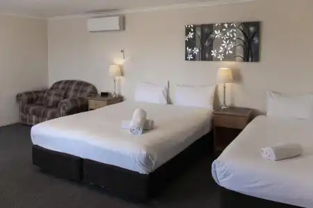 Arkana Motor Inn & Terrace Apartments - 44