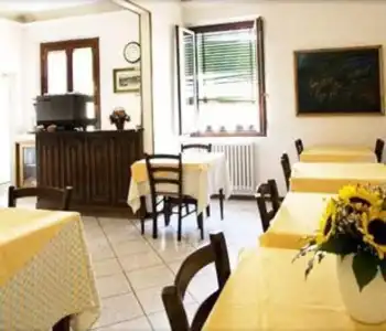 4F Boutique Florence - 18