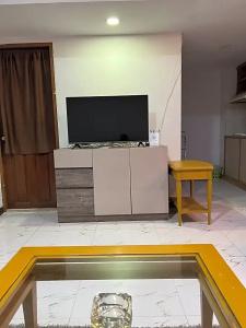 Mall Suites - 319